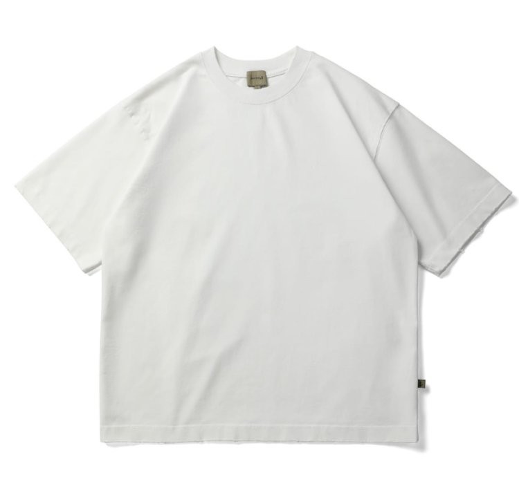 Tee In White